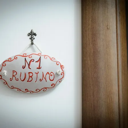 宝石住宿加早餐旅馆 住宿加早餐酒店 Castel Lagopesole